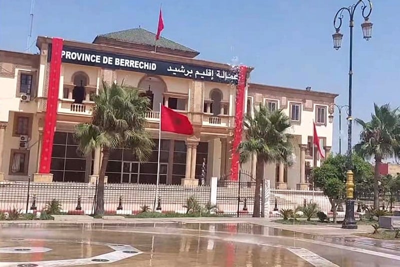 فضلات الدجاج تثير الجدل بجماعة برشيد