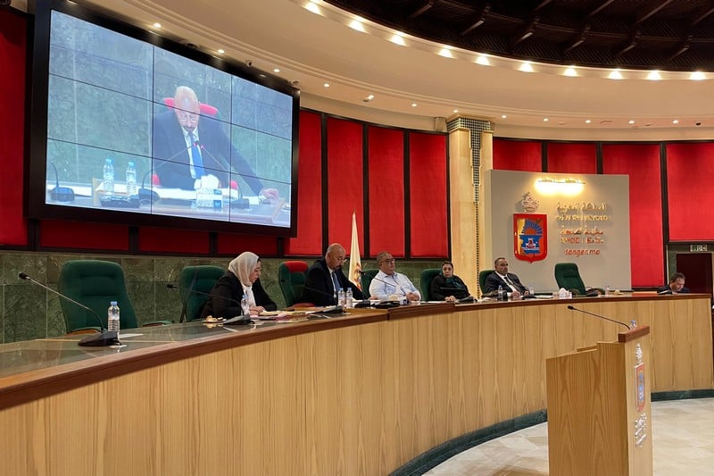 دورة ساخنة لجماعة طنجة.. العمدة يرد على انتقادات الأغلبية والمعارضة “الحادة”