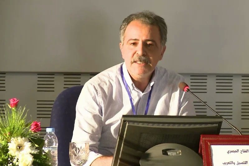 الترجمة عملية تفكير وإدراك.. فن إبداعي يتقن الوساطة بين لغتين وثقافتين