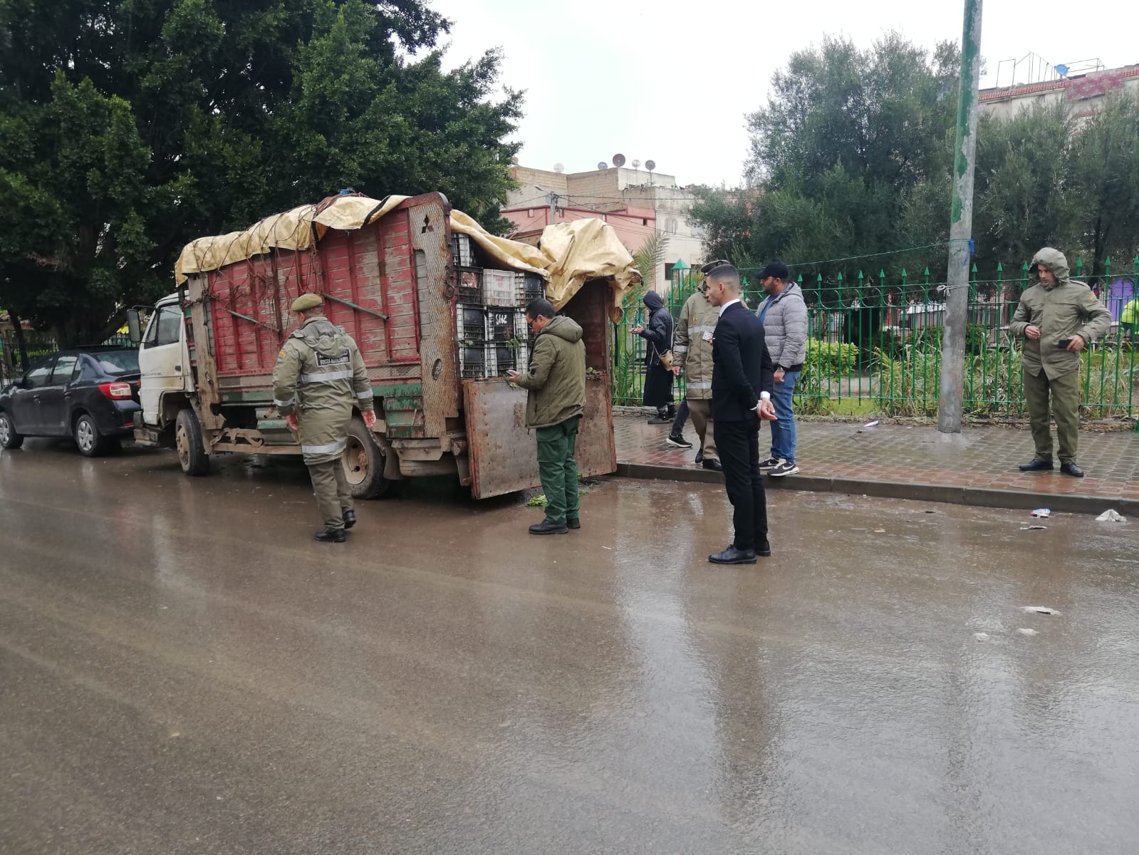برشيد.. حملة لتحرير الملك العمومي وتنظيم الفضاء العام بنفوذ الملحقة الإدارية الأولى برشيد.. حملة لتحرير الملك العمومي وتنظيم الفضاء العام بنفوذ الملحقة الإدارية الأولى