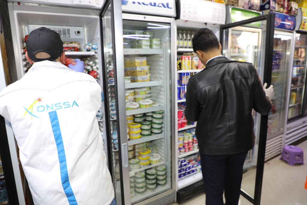 قائدة الملحقة الإدارية الثالثة ببرشيد تقود حملة مراقبة تسفر عن حجز وإتلاف مواد غذائية فاسدة